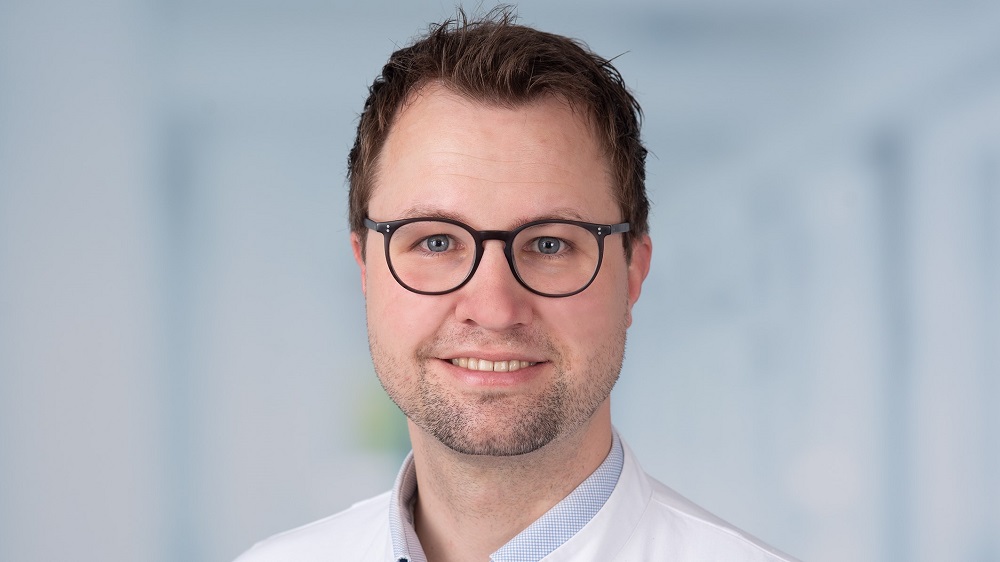 PD Dr. Philipp Jansen forscht zu Hautkrebs-Metastasen in Lymphknoten